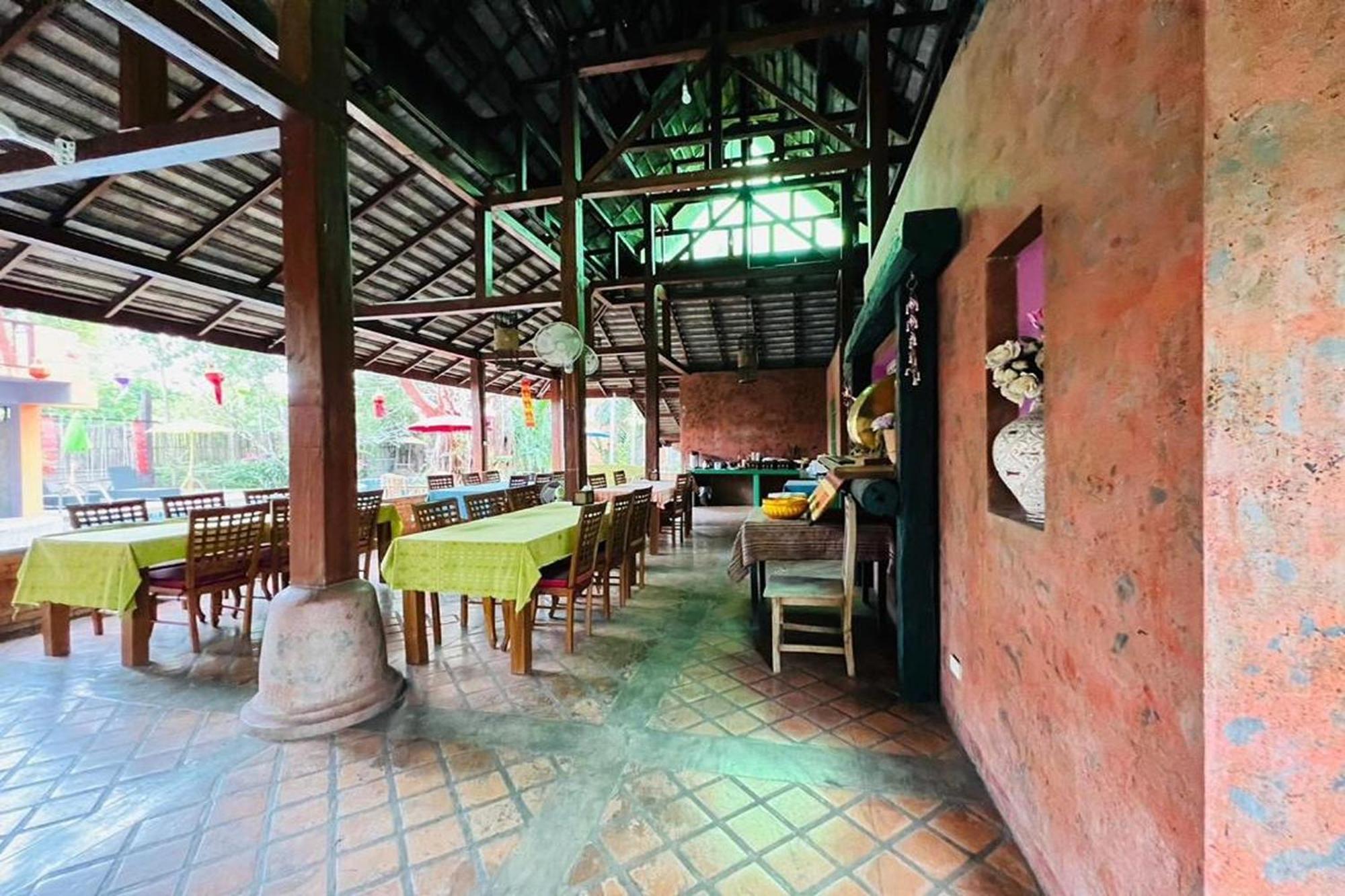 Amethyst Hotel Chiang Mai Esterno foto