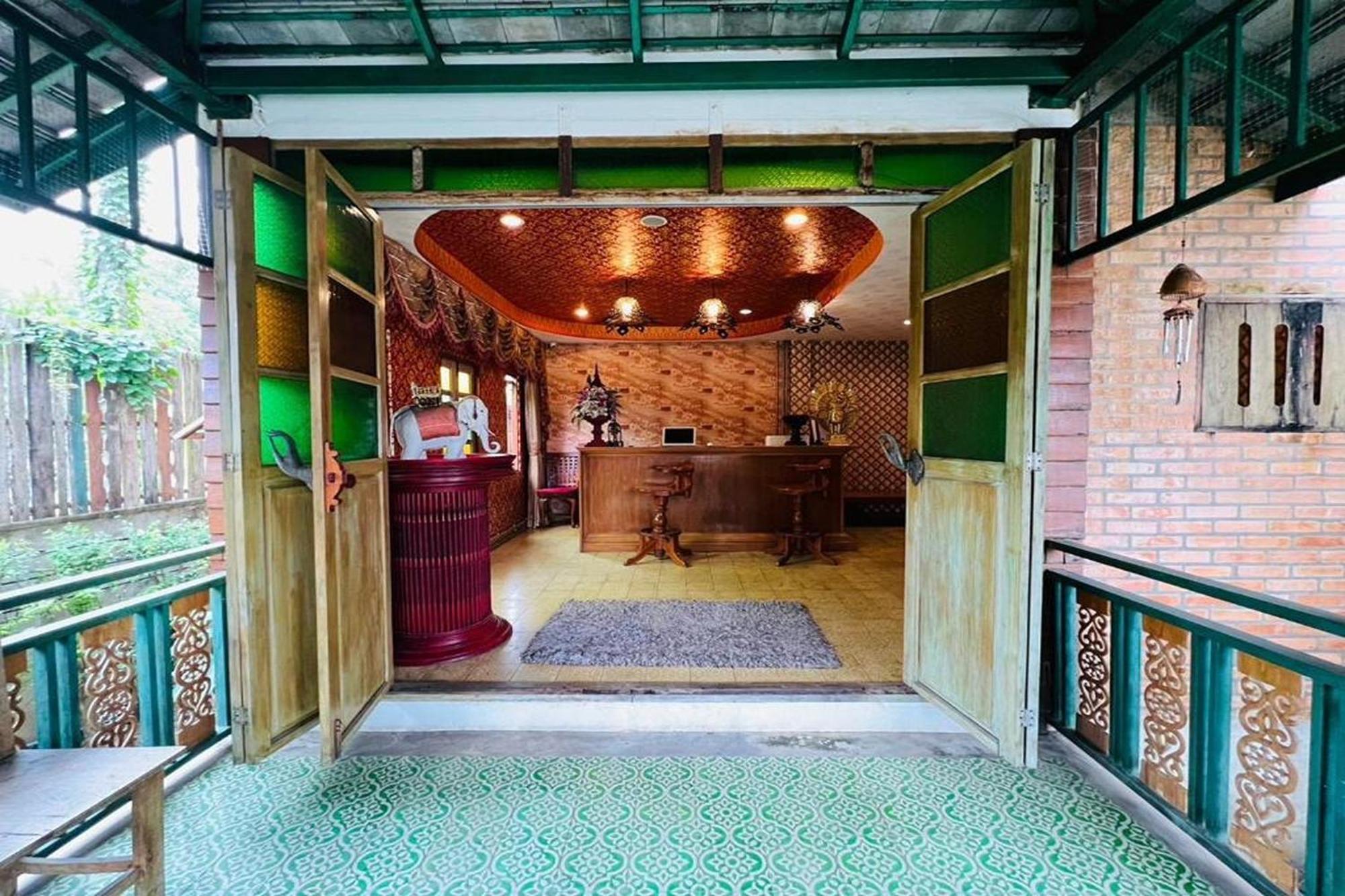Amethyst Hotel Chiang Mai Esterno foto